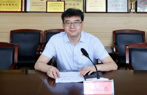 黨委委員、副院長    周永良